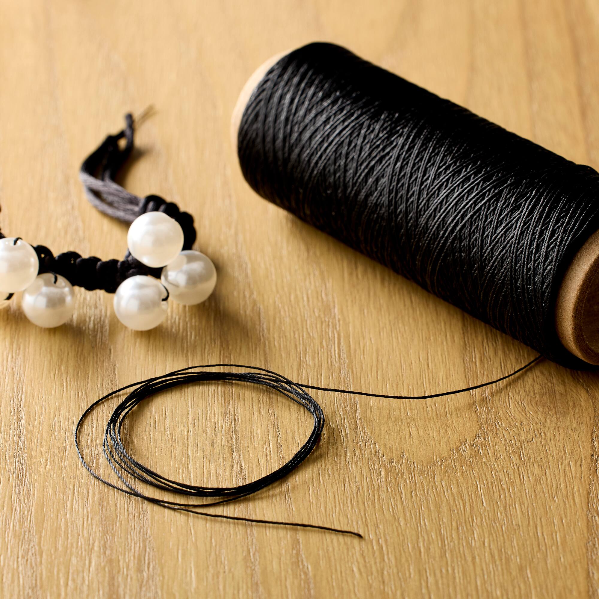 Gudebrod 0.015" Waxed Polyester Thread